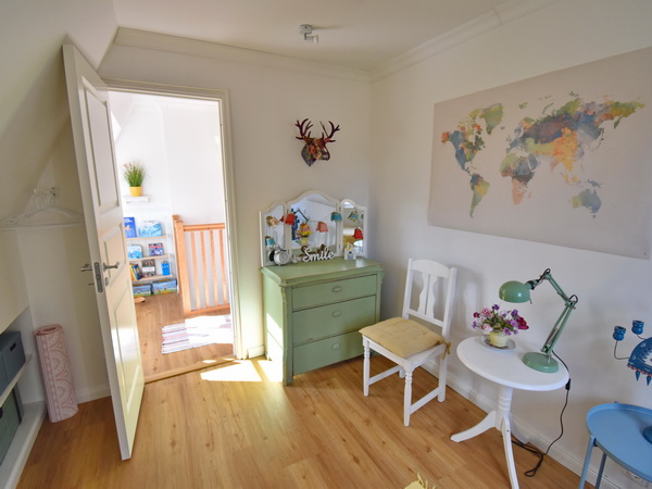 Schlafzimmer 2 (mit Einzelbett)